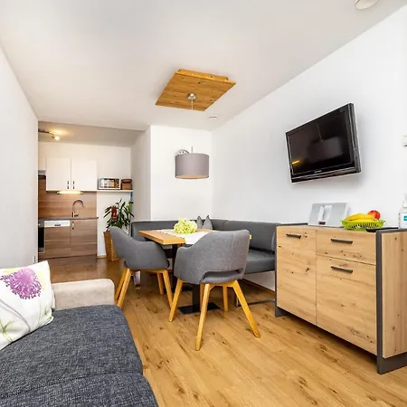 Ambiente * פלאכאו